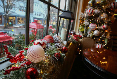 Hotel Holiday Christmas Buffet Maryland 2022 12 Hotels With Fun Christmas Decorations And Holiday Packages