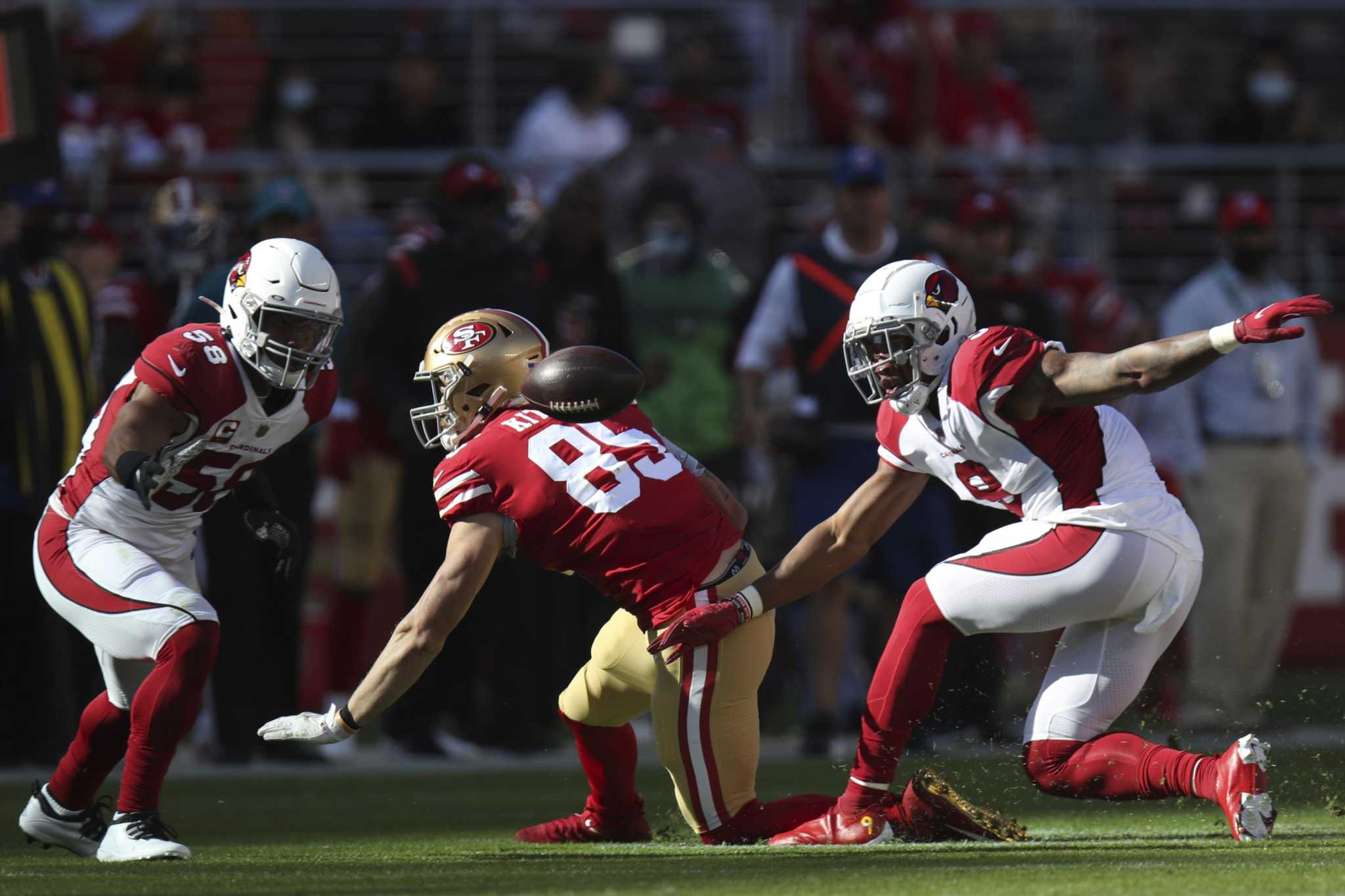 Linebacker (58) Jordan Hicks of the Arizona Cardinals against the