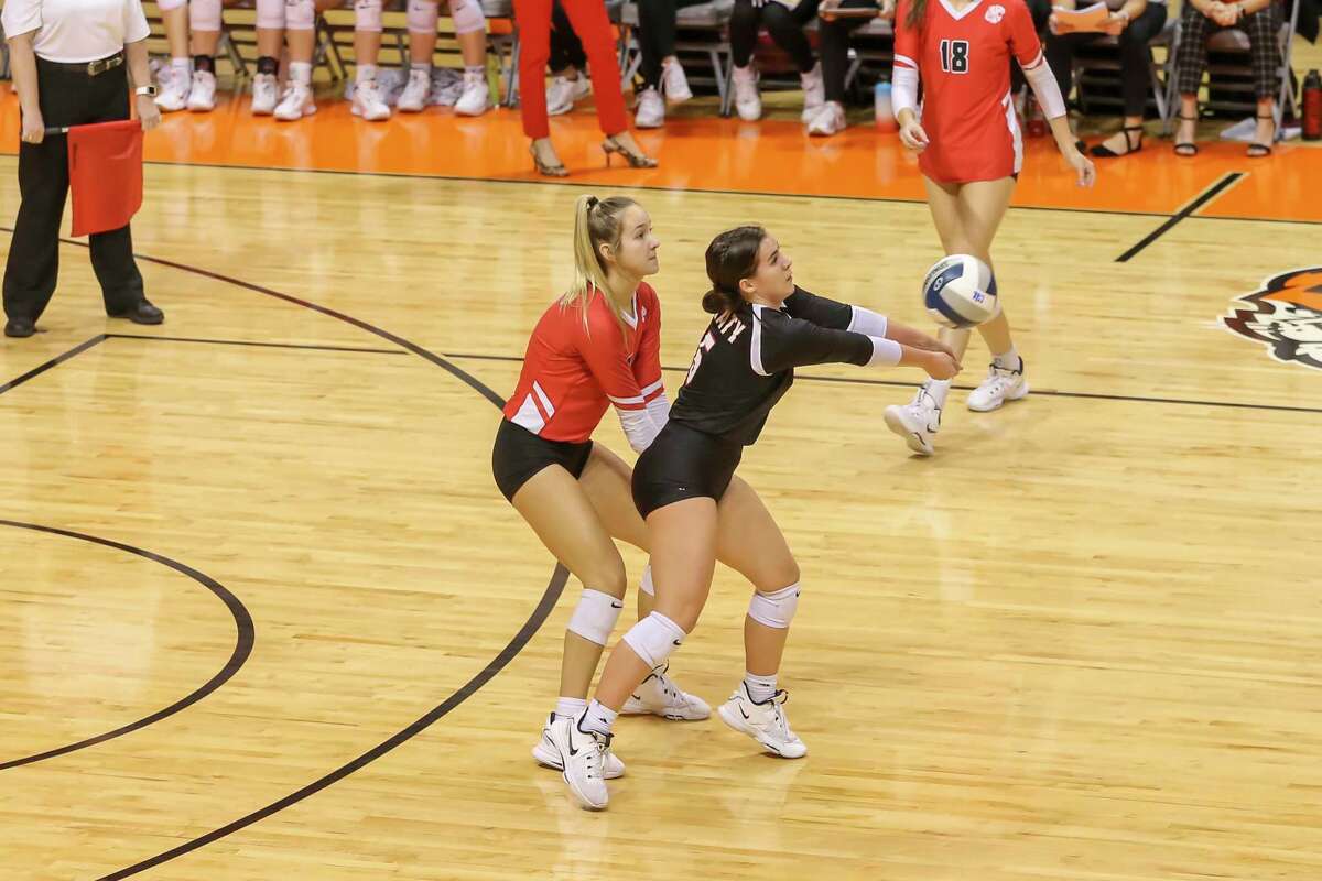 Ridge Point tops Katy in regional final, heads back to state volleyball tournament