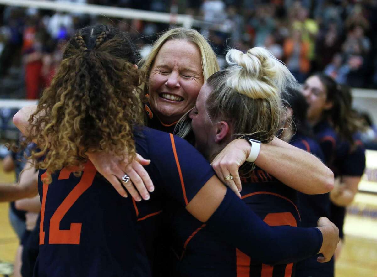 Volleyball Brandeis dominates AllArea team