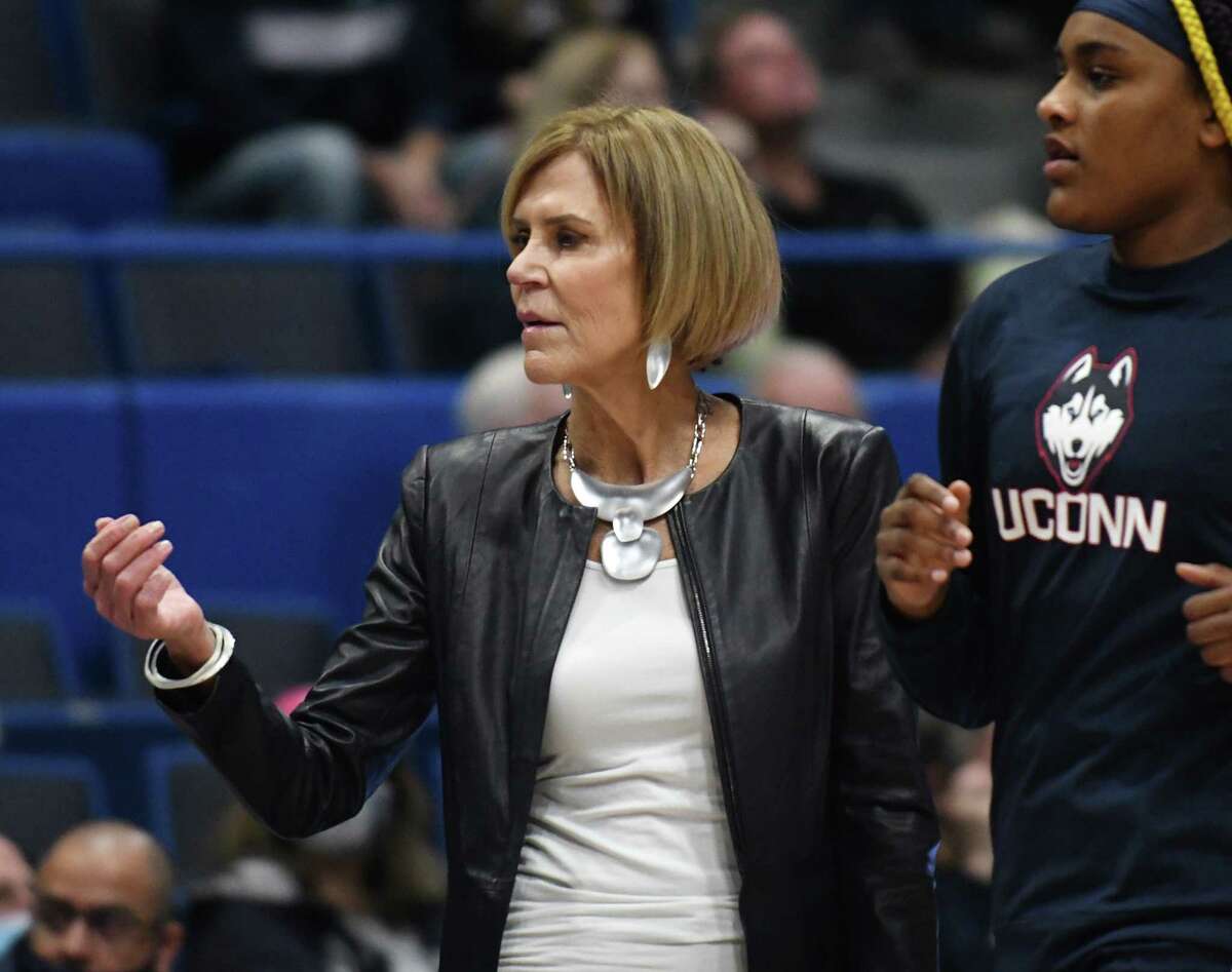 UConn Associate Coach Chris Dailey Collapsed Released From Hospital   1200x0 