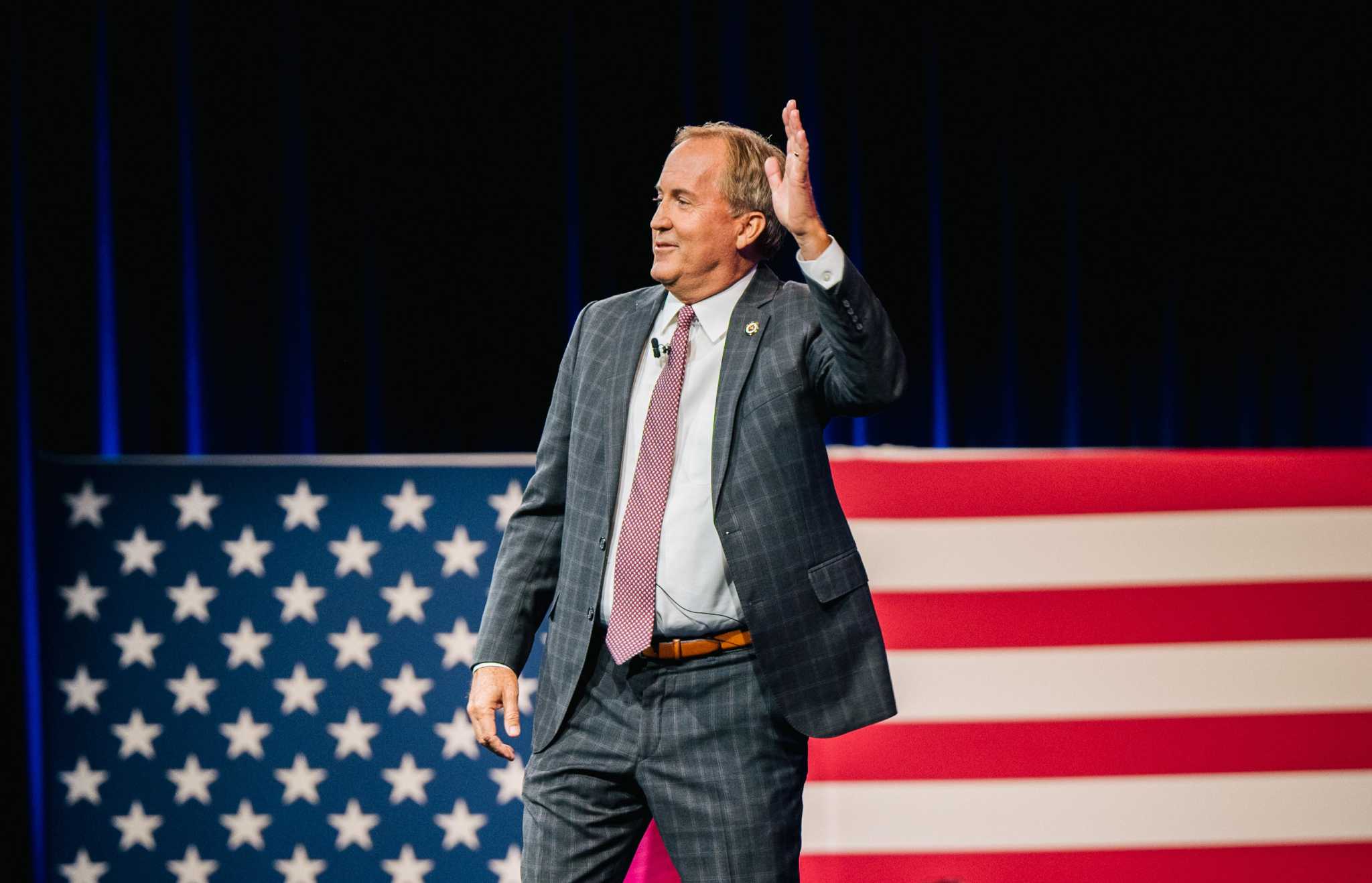 Texas sues Biden administration for requiring health care workers get ...