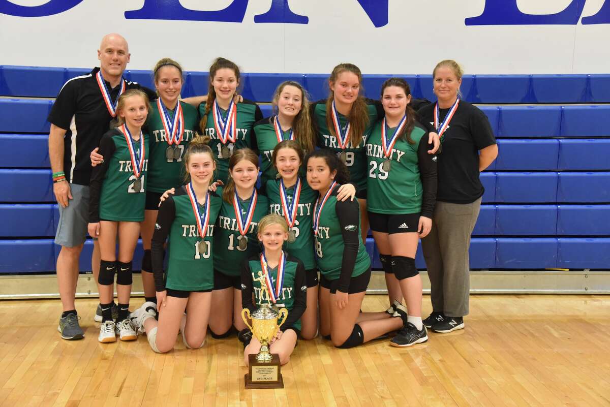 The 2021 Trinity Lutheran Middle School volleyball team finished second at the Lutheran State Tournament.