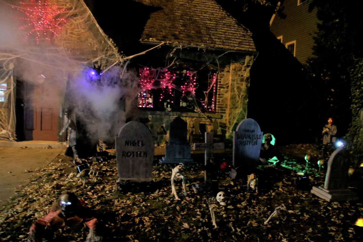 A haunted “pet cemetery” at Spring Glen Veterinary Clinic in Hamden raised money for a town animal shelter.