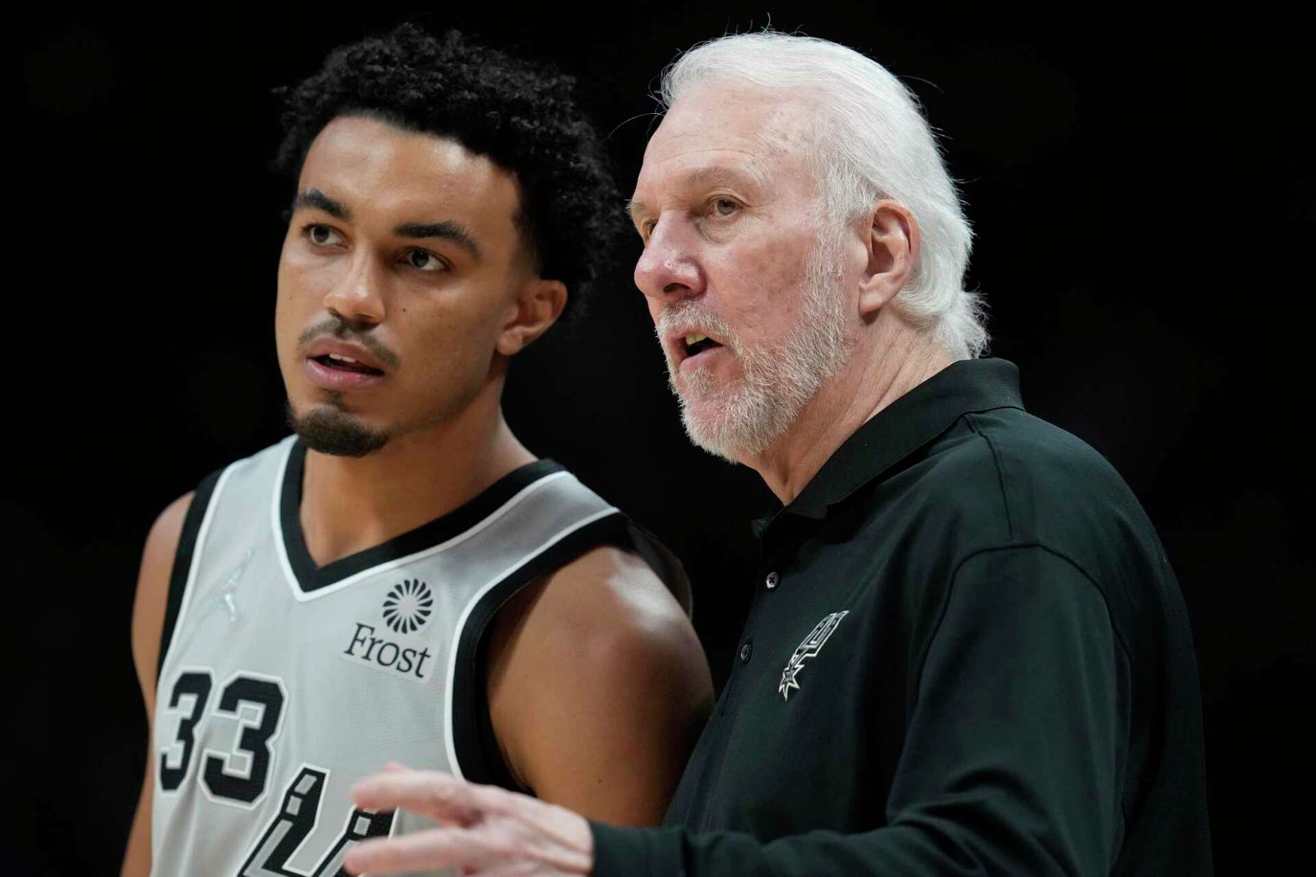Mom's coaching, cancer battle shaped Spurs' Tre Jones