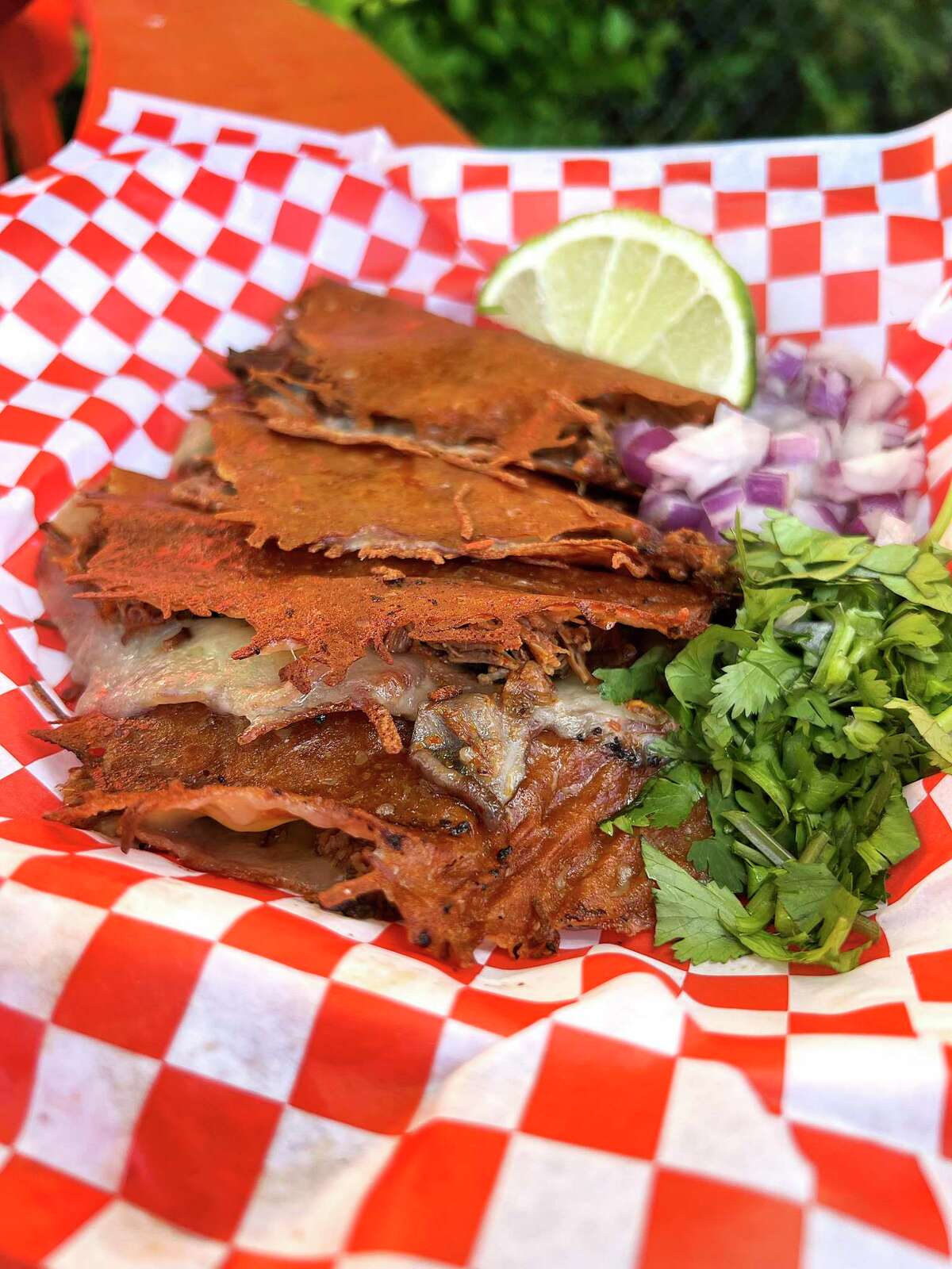 San Antonio’s El Remedio Mexican food truck keeps birria craze going