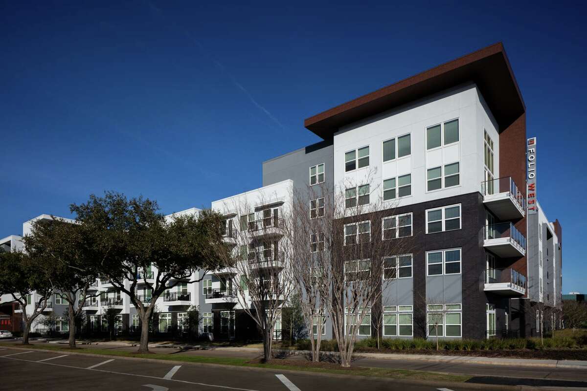 Middle Street Partners purchased Folio West, a 266-unit apartment building at 2525 CityWest Blvd. in Westchase from a joint venture of Patrinely Group and USAA Real Estate.