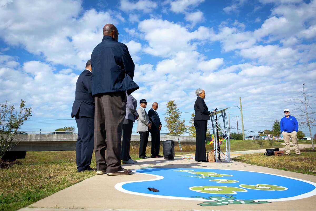 Five Corners community leaders, EPA announce mobility improvement plans