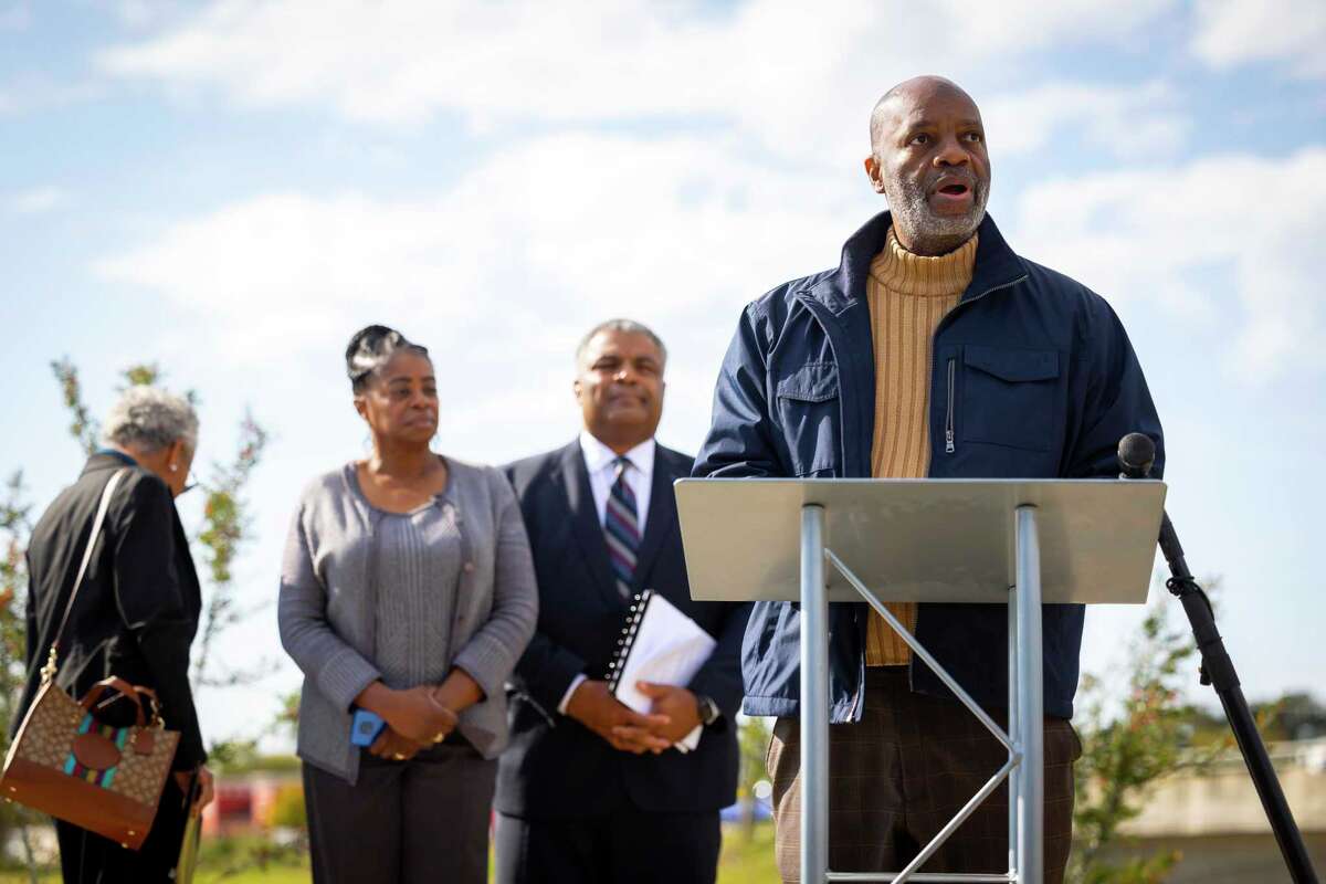 Five Corners community leaders, EPA announce mobility improvement plans