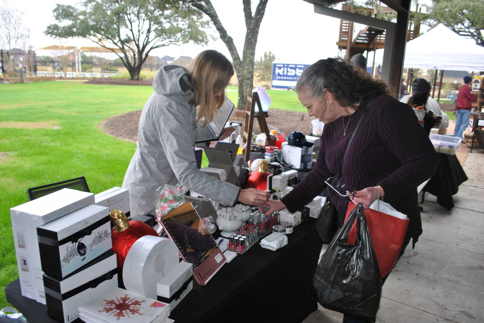Real Craftwives of Katy’s Candy Cane Market returns to Cane Island