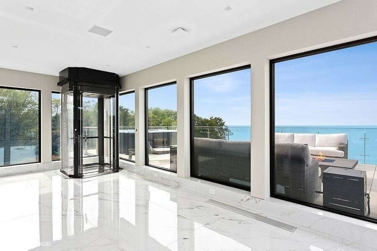Rooftop deck with view of the lake.
