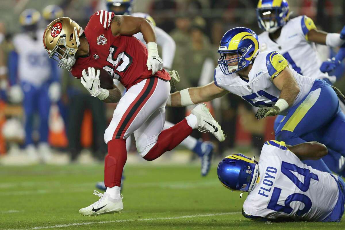 San Francisco 49ers starting RB Elijah Mitchell suffers injury to