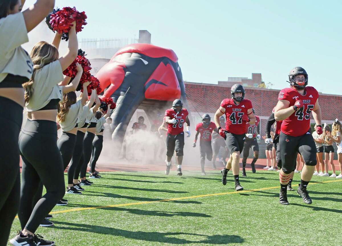 San Antonio Brahmas on Twitter: Game day glory 🙌 and gridiron stories 📖  Sundays are meant for FOOTBALL 🏈 #XFL