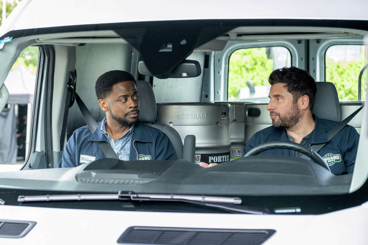 PSYCH 3: THIS IS GUS -- Pictured: (l-r) DulÃ© Hill as Burton, James Roday Rodriguez as Shawn -- (Photo by: James Dittiger/Peacock)