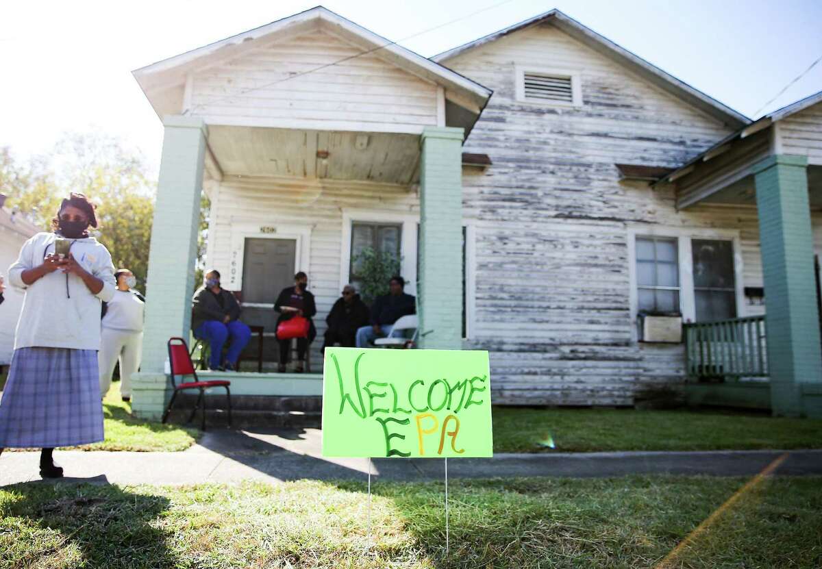 A sign welcoming EPA Administrator Michael S. Regan sits in front of Carol Smith’s (left) home in the Fifth Ward neighborhood in Houston on Friday, Nov. 19, 2021. Administrator Regan’s stop was part of a week-long trip through Mississippi, Louisiana and Texas to highlight environmental justice concerns, hear from impacted communities and discuss solutions for communities most in need.