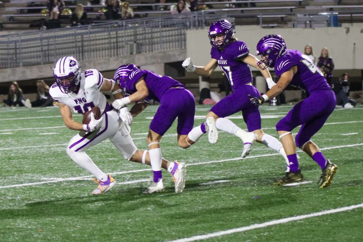 Port Neches-Groves advances past the area round after defeating Montgomery 49-42 on Friday night.