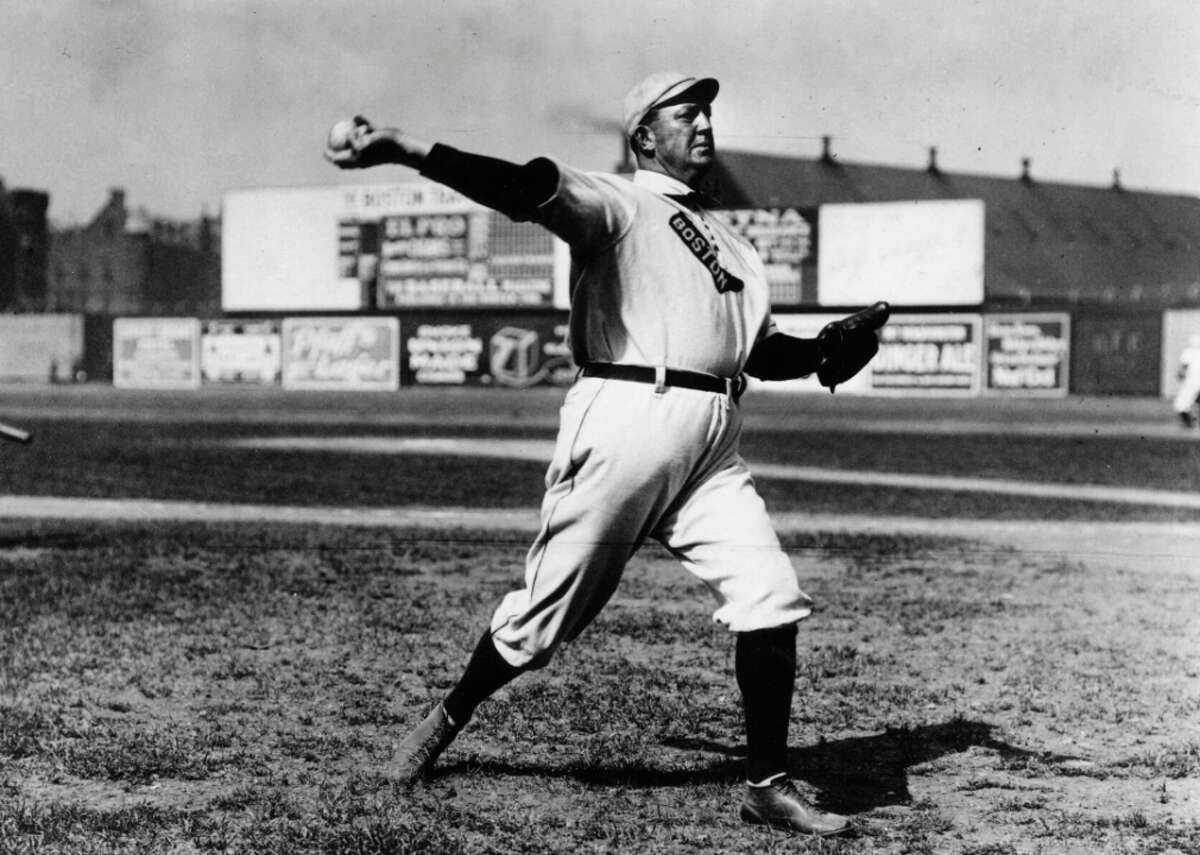 1911: Cy Young’s 749 complete games Cy Young holds the MLB record for complete games with 749. During a 22-year career, Young pitched 7,356 innings, also a record. Young also holds records for wins, losses, starts, hits allowed and earned runs allowed.