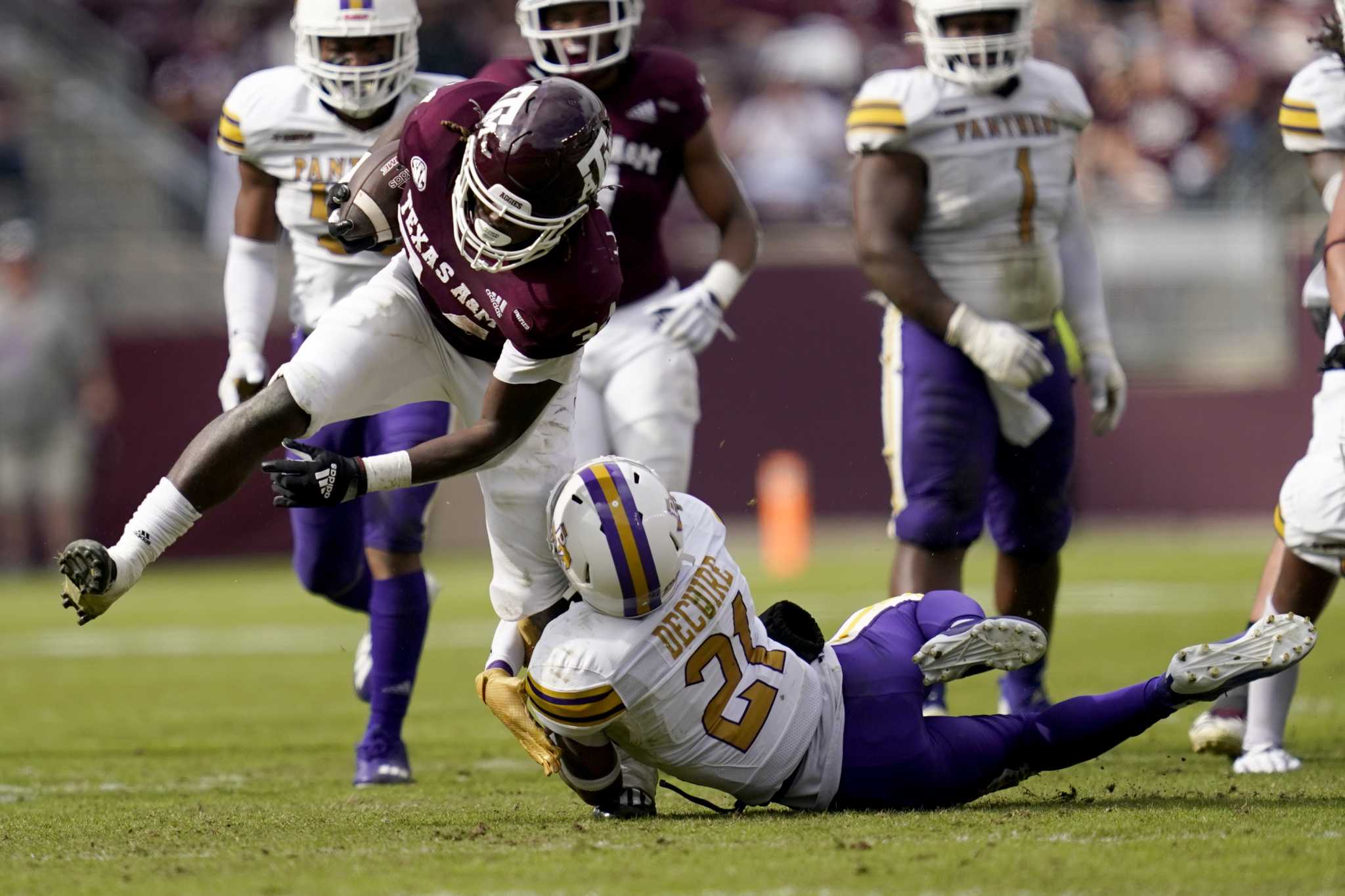 Texas A M Football Five Players Enter NCAA Transfer Portal