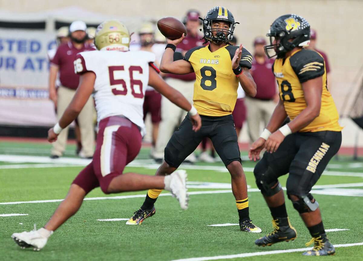 Brennan quarterback Ashton Dubose (8) drops back to pass during the Region IV-6A Division I area-round playoff game against Los Fresnos on Saturday, Nov. 20, 2021, at Farris Stadium.