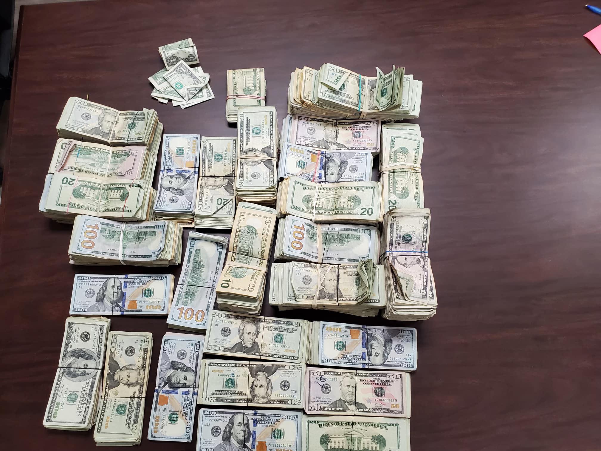Two arrested in Laredo with over $85K in cash - Vimarsana News