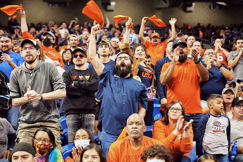 Utsa Fans The best bars near the Alamodome in San Antonio for UTSA football fans