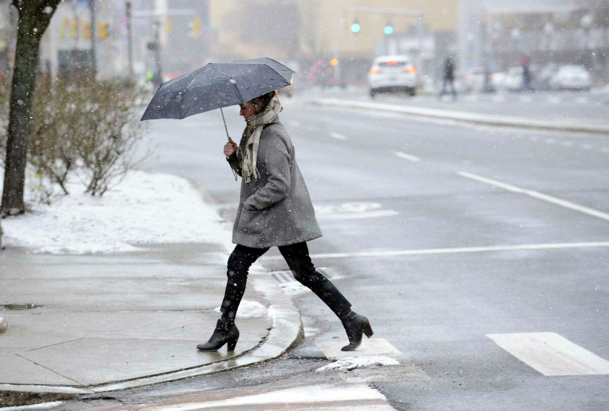 Between about 1 a.m. and 4 a.m. Friday, Nov. 26, 2021, there’s a slight chance of snow showers. A chance of rain showers takes over between 7 a.m. and 1 pm., with partly sunny skies and a high temperature around 45 degrees. Friday night brings mostly clear skies and a low temperature around 25 degrees.