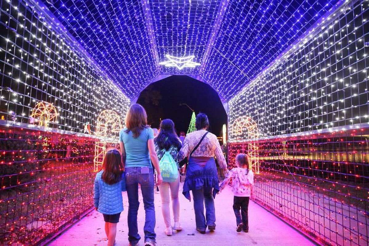 9 dazzling holiday displays and events happening in Texas this year