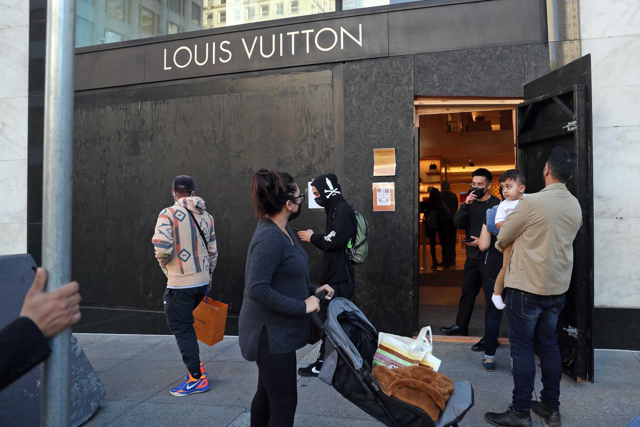 Louis Vuitton in SF's Union Square Gets Cleared Out In New Robbery