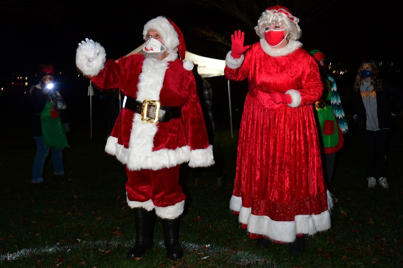 Downtown Shelton tree lighting on Dec. 3