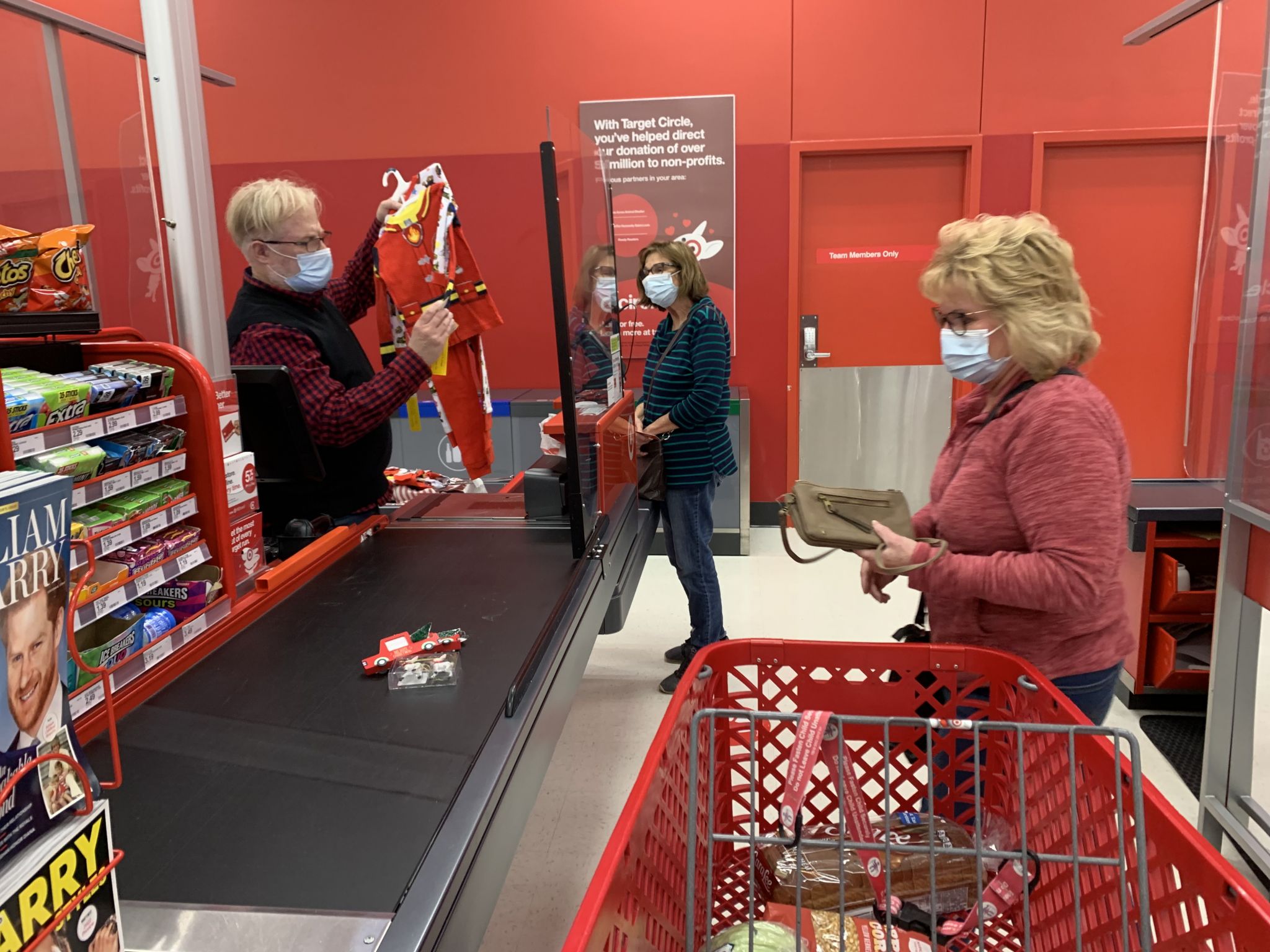 Deals start early for shoppers, but Black Friday is still on in Edwardsville  area