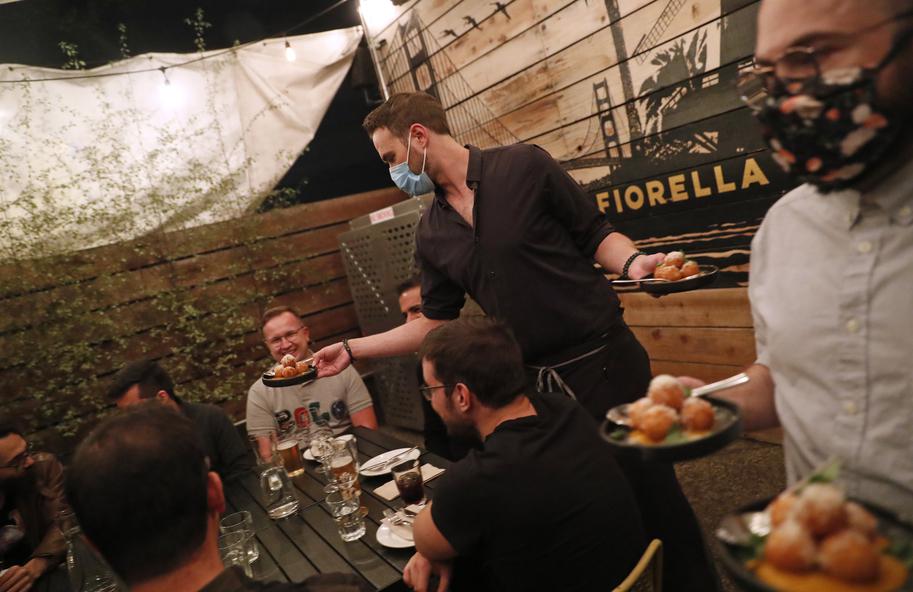 Private dining is back with a bang at Bay Area restaurants after a pandemic slump - Vimarsana News
