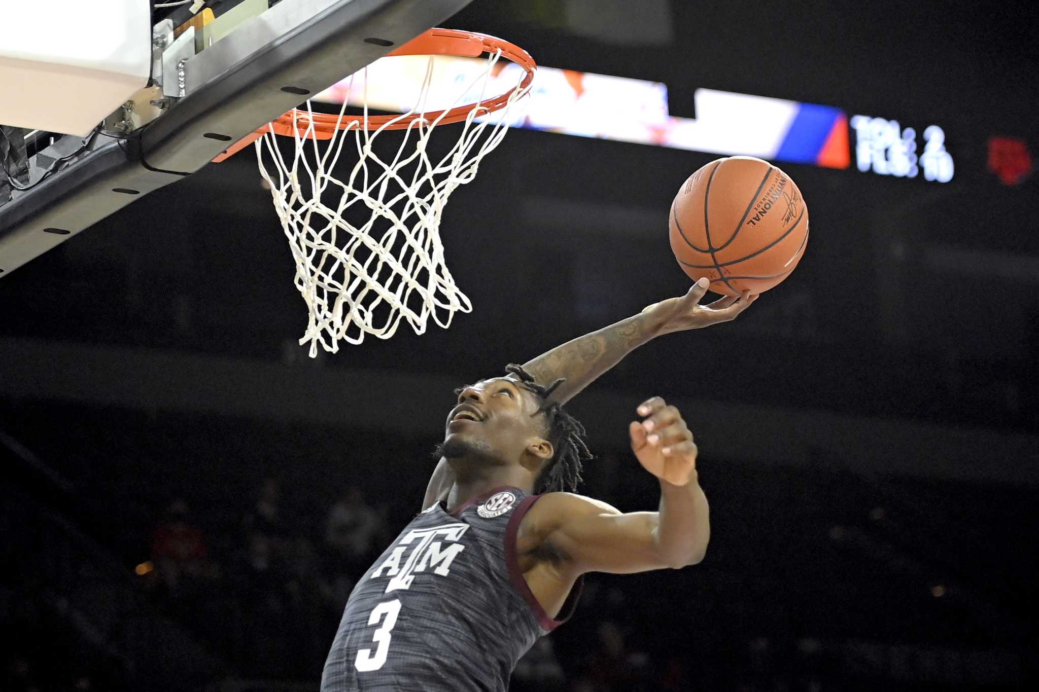 Texas A&M uses bench to down Notre Dame