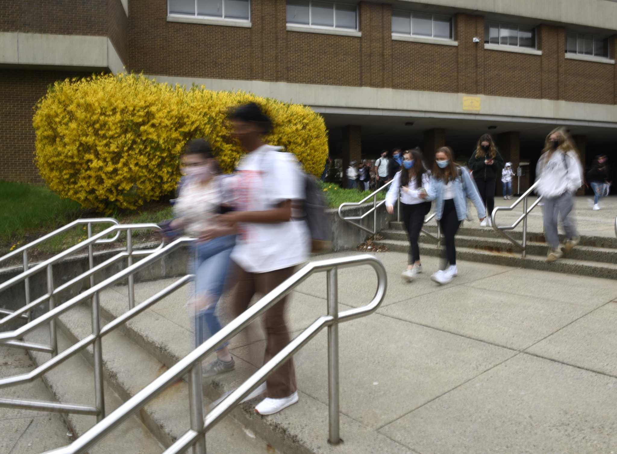 Stamford school board supports administration's preferred block schedule for Westhill, Stamford High - Vimarsana News