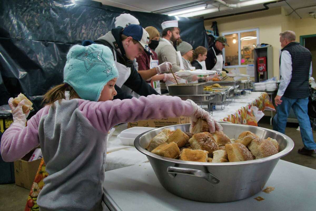 Bishop's Thanksgiving Dinner: Sit-down dining scaled back, but meal  deliveries ramping up