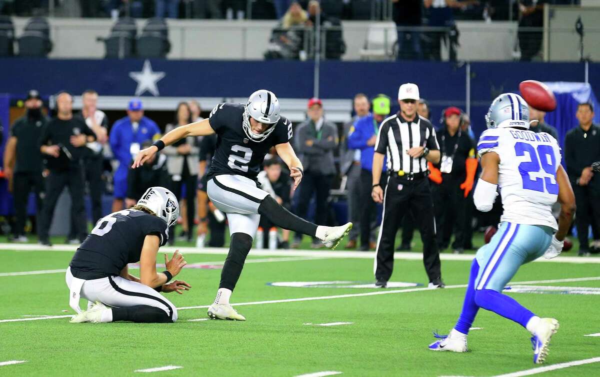 Las Vegas Raiders 36-33 Dallas Cowboys: Daniel Carlson kicks game-winning  field goal in overtime as Raiders clinch Thanksgiving epic, NFL News