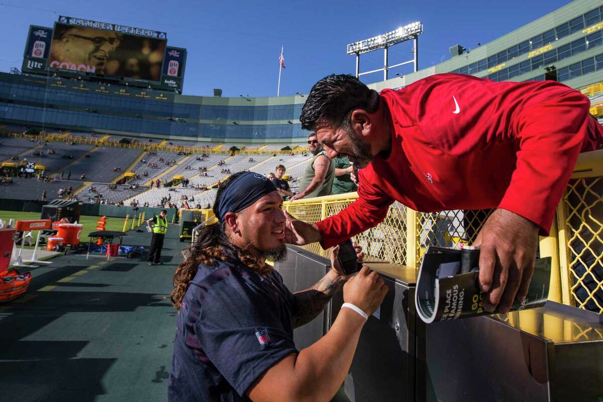 Like his father Roy, Texans defensive tackle Roy Lopez wrestled and played football in high school. The elder Lopez has been a steady presence at Texans games this season adn with late-night phone calls to discuss film study.