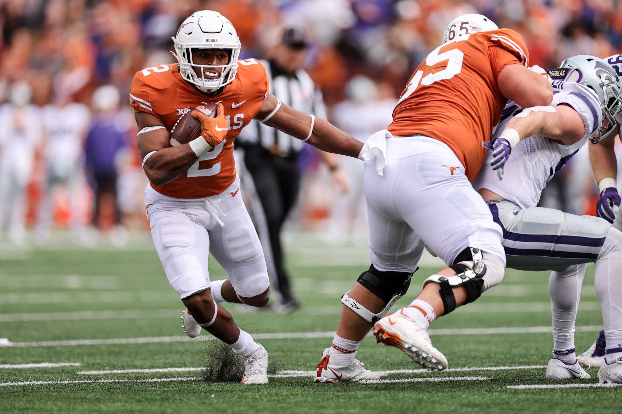 Former Texas Longhorns RB Roschon Johnson Impressing With Bears In  Preseason - Sports Illustrated Texas Longhorns News, Analysis and More