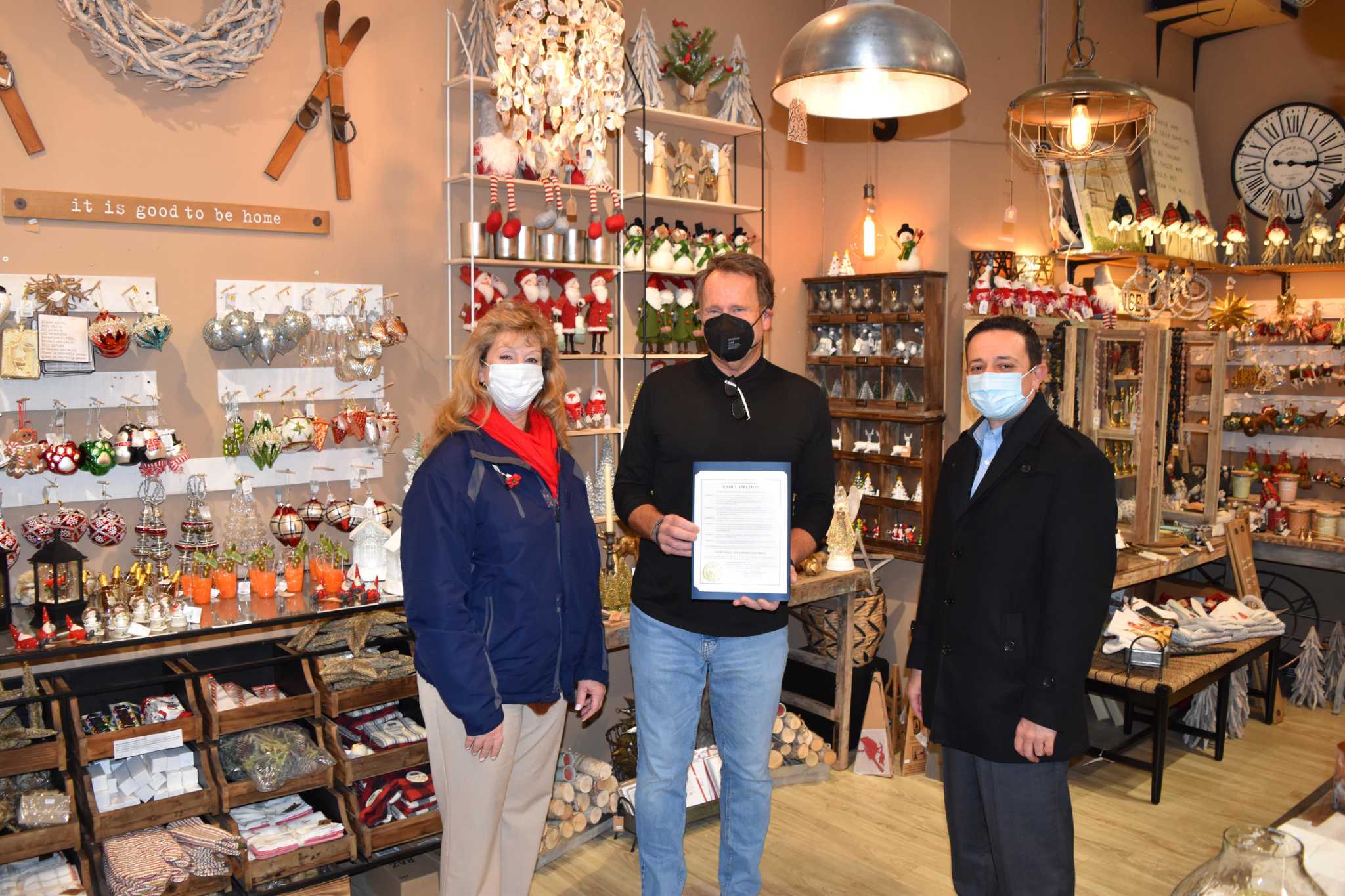 Stratford invites residents to shop small on Saturday - Vimarsana News