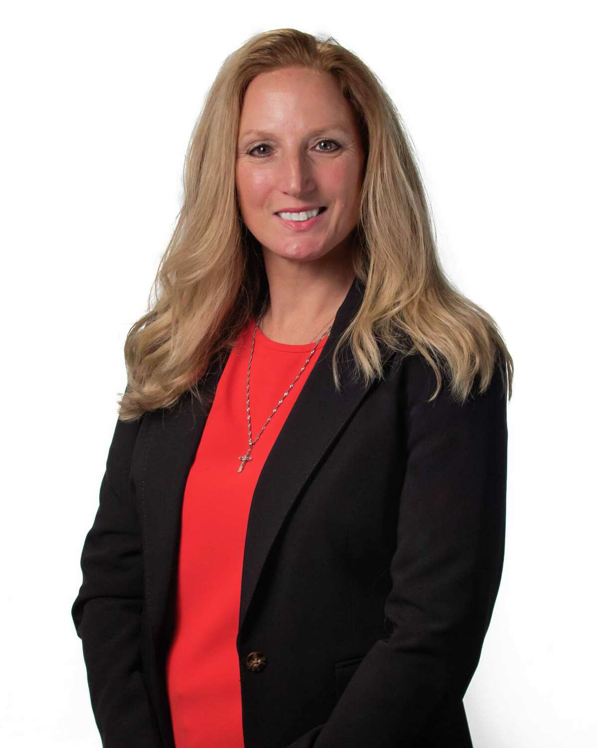 Union Savings Bank (USB) announces that Theresa LaRock, pictured, has joined the bank as a residential mortgage loan originator and Jordan Sanford has been promoted to residential mortgage loan originator.
