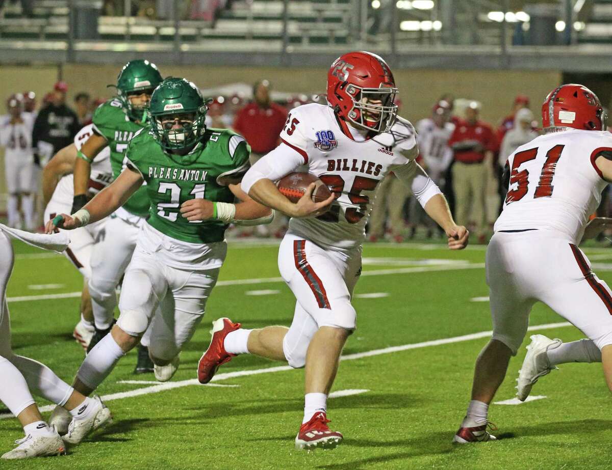 High school football Fredericksburg 28, Pleasanton 20