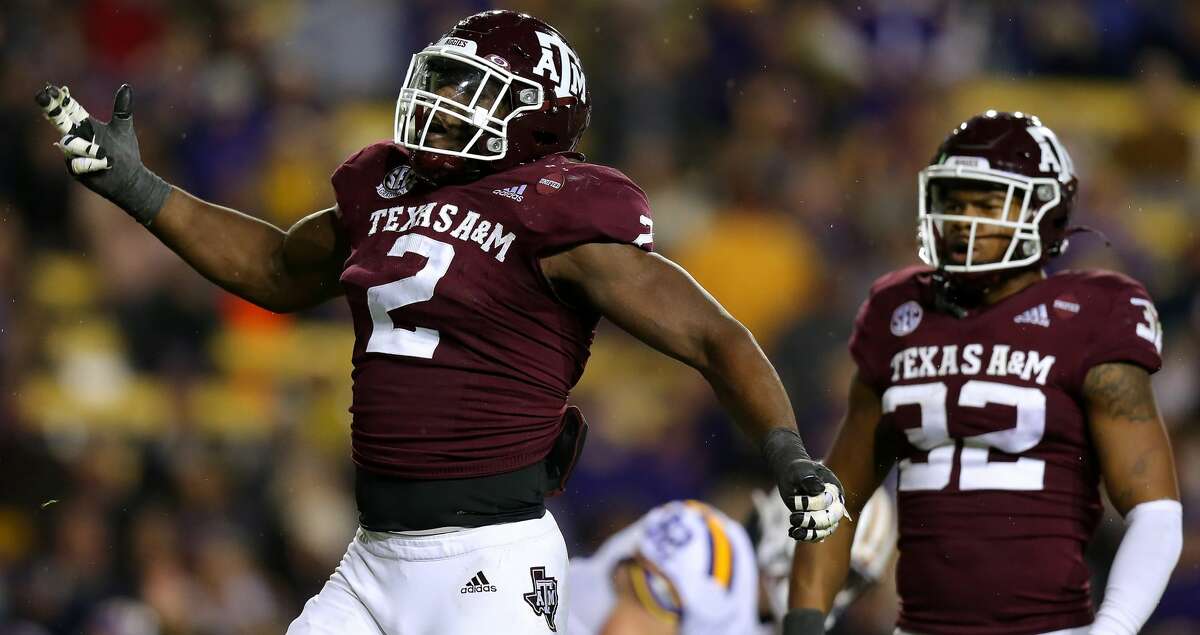Micheal Clemons #2 of the Texas A&M Aggies celebrates a sack during the second half against the LSU Tigers at Tiger Stadium on November 27, 2021 in Baton Rouge, Louisiana. (Photo by Jonathan Bachman/Getty Images)