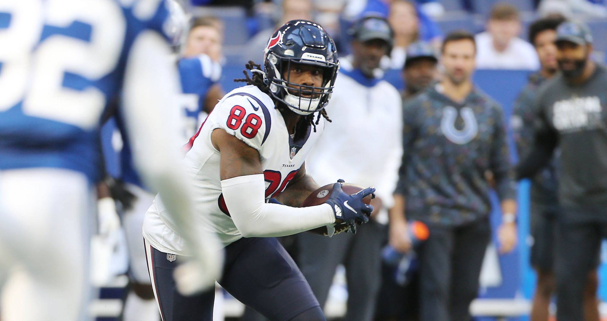 Sources: Texans promote safety Grayland Arnold, elevate Jordan Akins