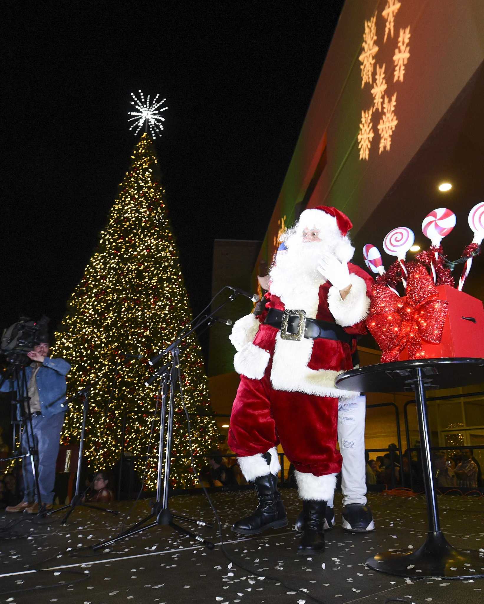 Laredo, Sames Auto Arena announces 2021 Navidadfest details