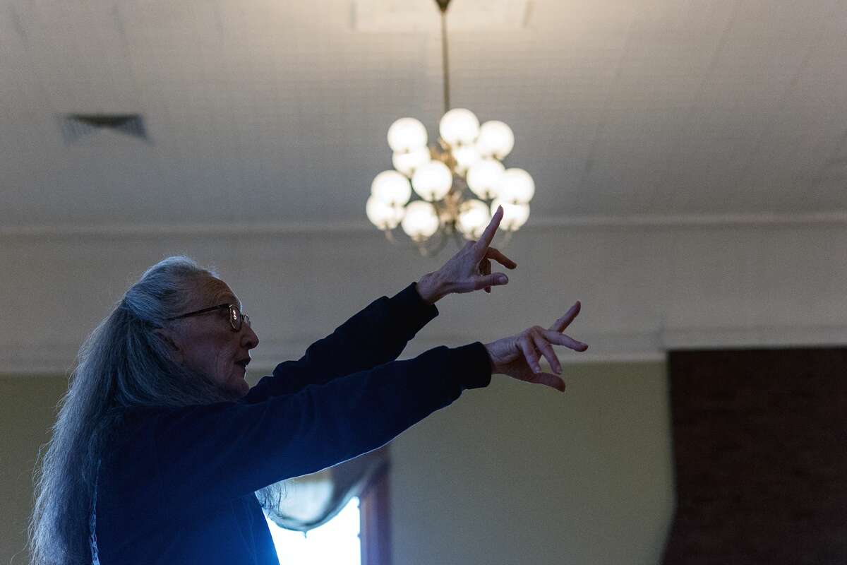 Introducing the dancers for upcoming 'Nutcracker' performance