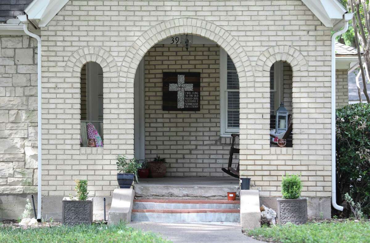 Highland Park Presbyterian Church in Dallas owns the most clergy homes