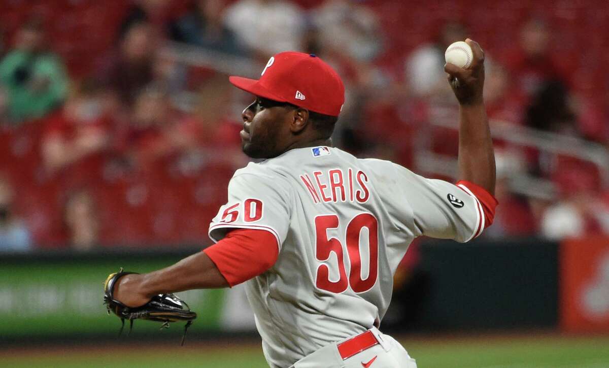 Héctor Neris will wear No. 50 for the Astros after signing as a free agent and has a shot at postseason play in Houston, something he didn’t get in Philadelphia.