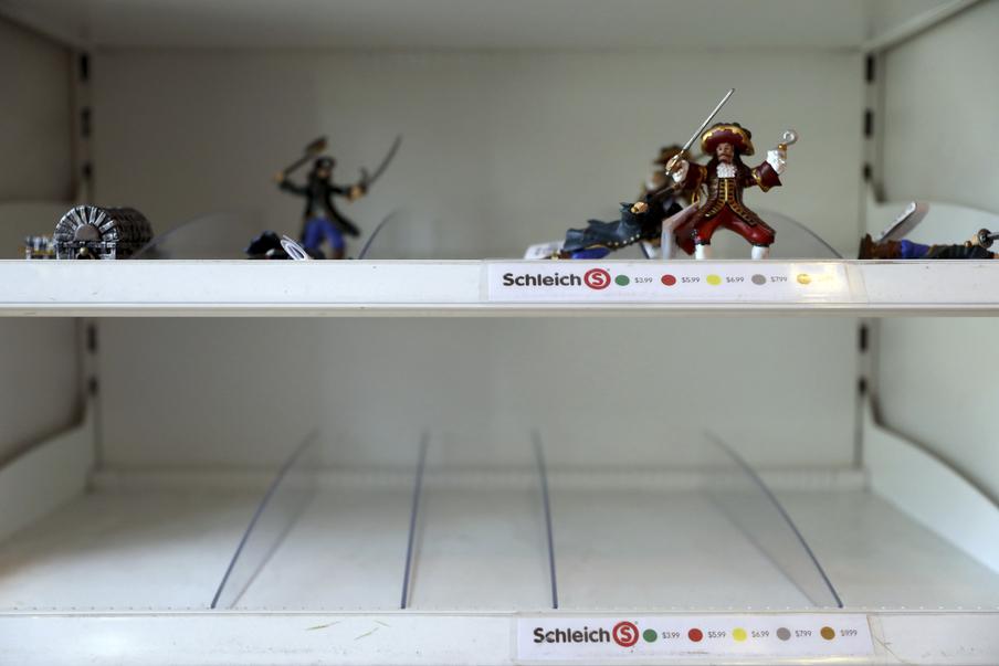 'I have never seen anything quite like this': Bay Area toy stores, makers scramble to get holiday inventory amid supply chain crisis - Vimarsana News
