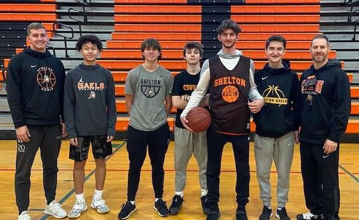 A Youth Skills Clinic conducted by Shelton boys’ basketball coach Brian Gardiner and his assistants raised donations and goods to support the Spooner House food drive. Sponsored by the Shelton boys’ basketball team and Shelton Biddy Basketball, 100-plus players went through drills and competitions.