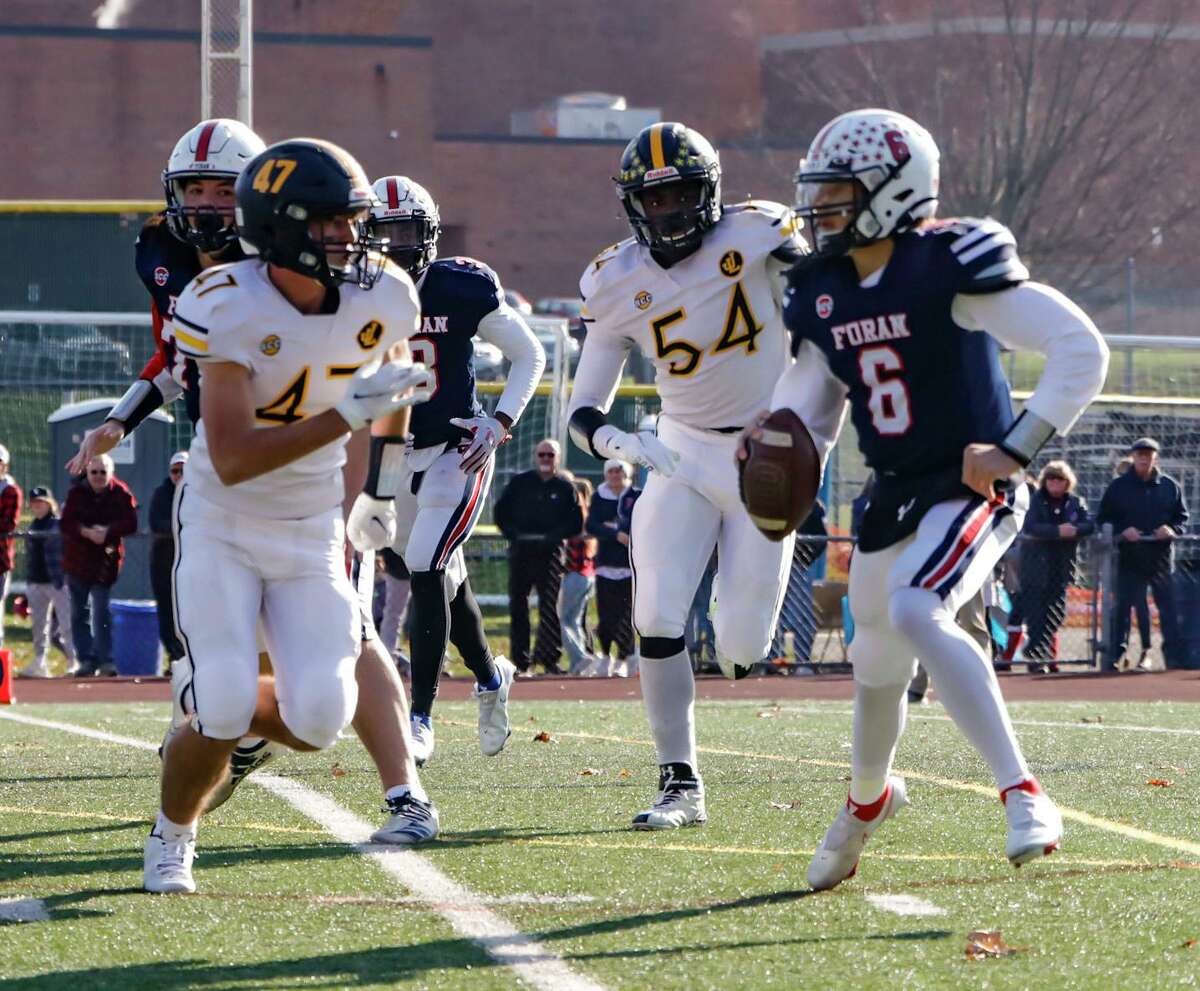 Foran, Law playing for CIAC position in Thanksgiving football game