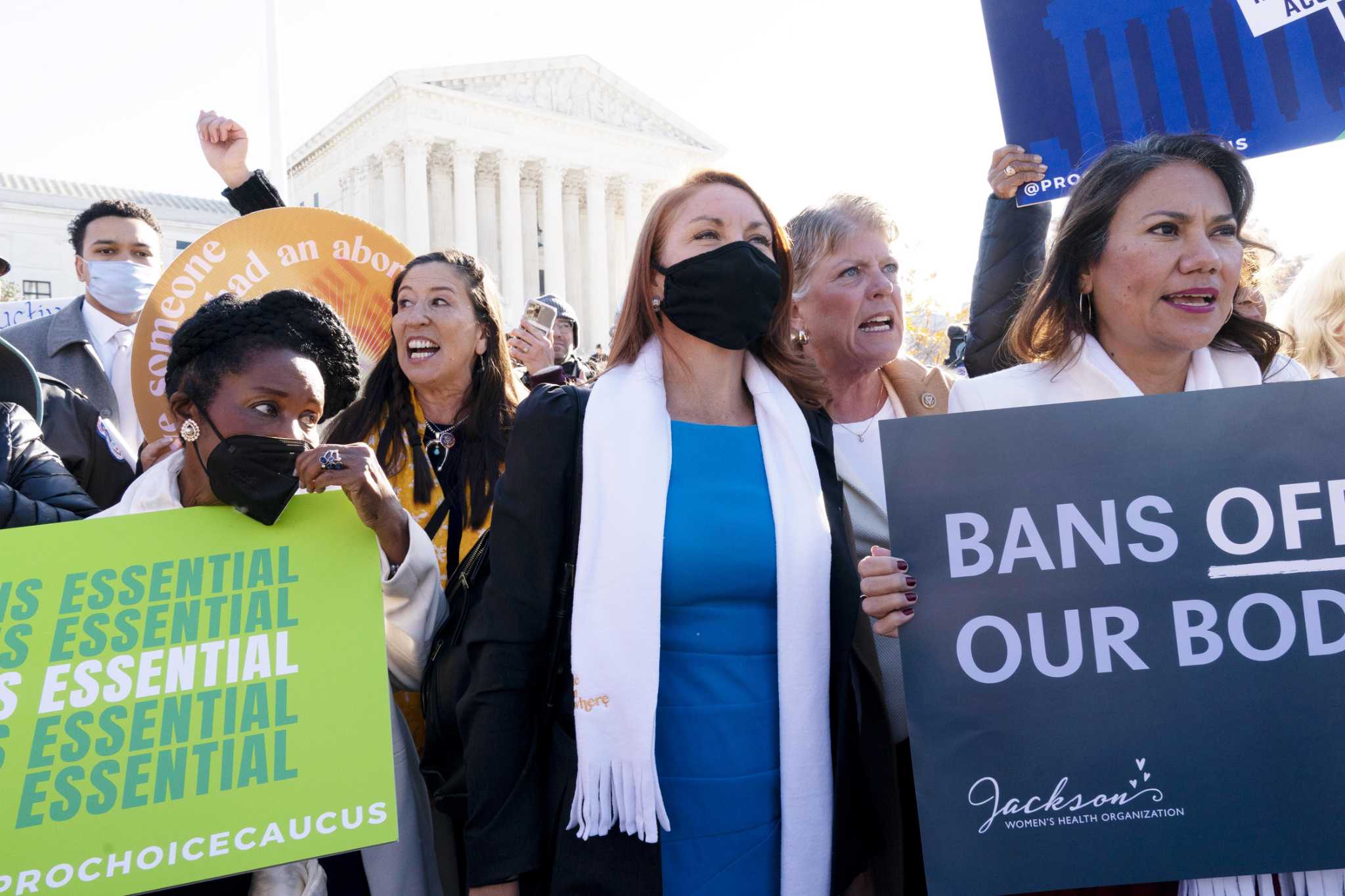 In another blow to abortion access in Texas, Supreme Court signals it may revisit Roe v. Wade - Vimarsana News